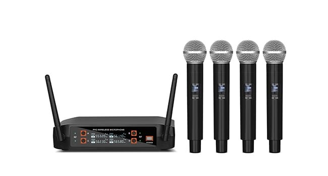  4 Handheld<br/>
Wireless Microphone